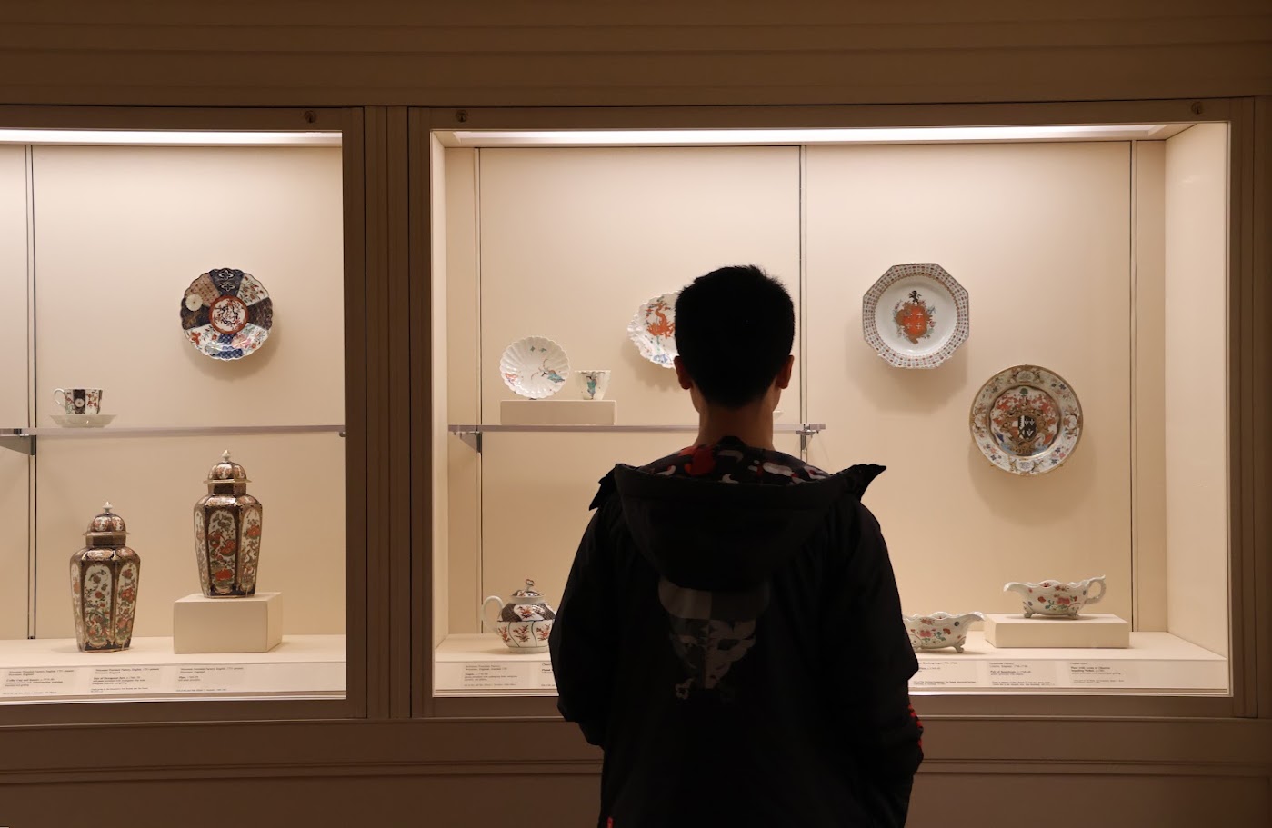 Students learning at the Saint Louis Art Museum